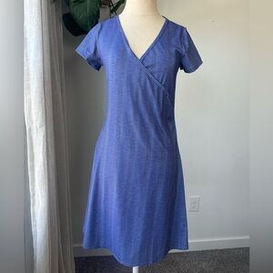 PRANA Like New Blue Striped V-Neck Dress Sz XS
